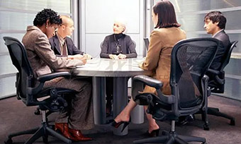 會議交替傳譯公司推薦(重要場合的專業交傳服務)